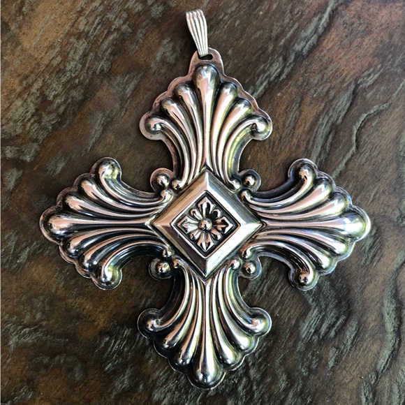Reed & Barton 925 sterling silver Limited Edition Christmas cross from 1973 - Picture 8 of 13